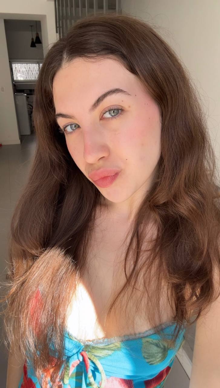 Nude girl Amber in Sukhum