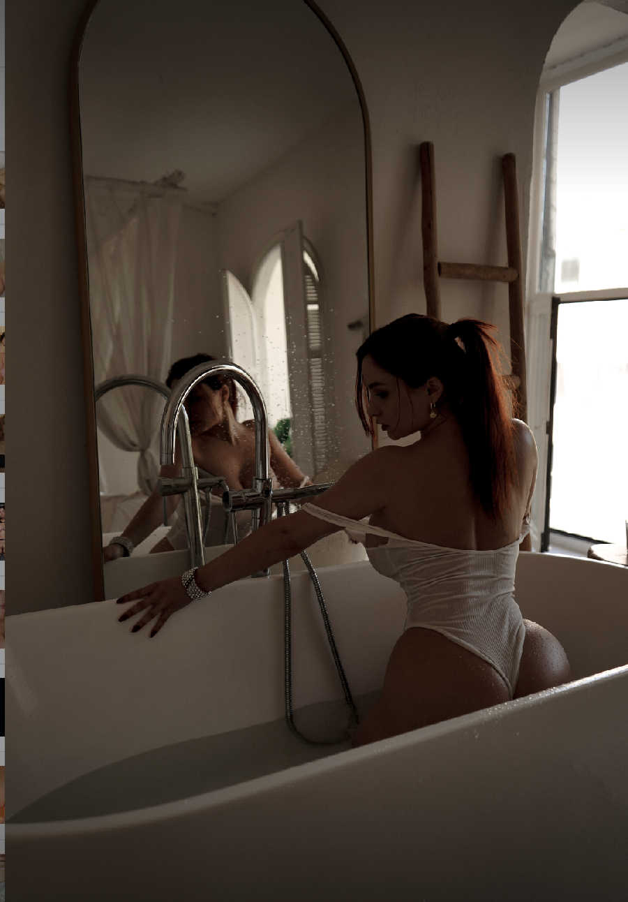 A playful frame from Miranda Faith nude — online in Sukhum