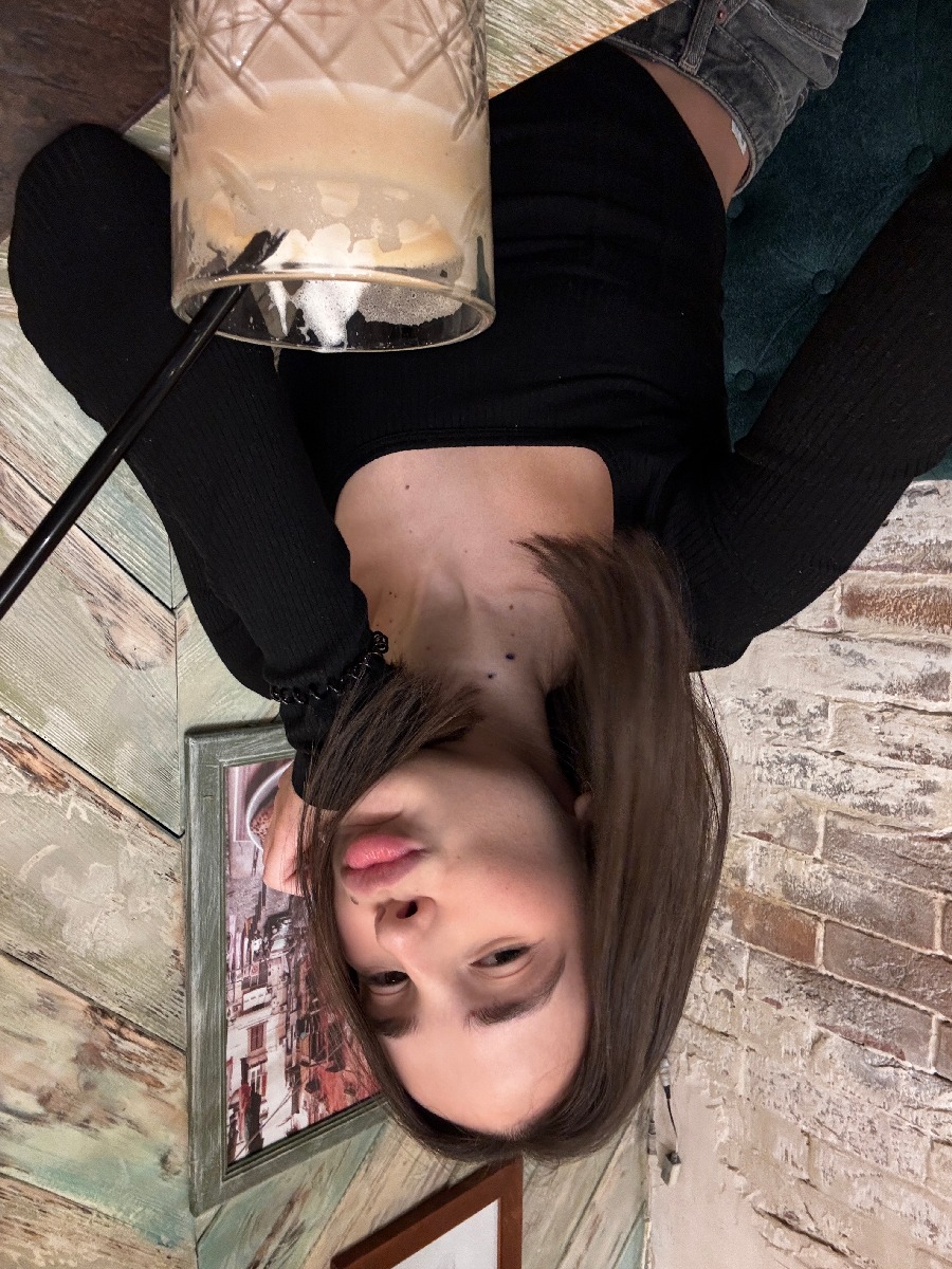 Fresh photos, fresh mood — Tina online in Sukhum